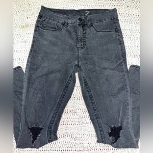 Women’s Black Ripped Skinny Jeans